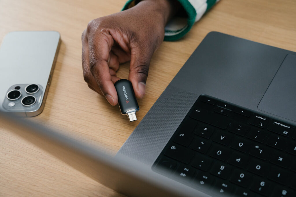 usb flash drive verbatim, plectra, 64gb, usb c, bkusb 3.2 gen 1